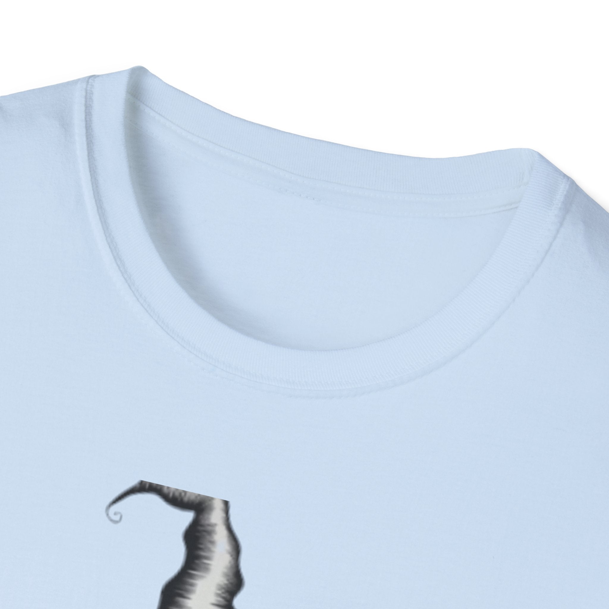 Yes I Can Drive a Stick – Funny Halloween Witch T-Shirt | Unisex Casual Tee