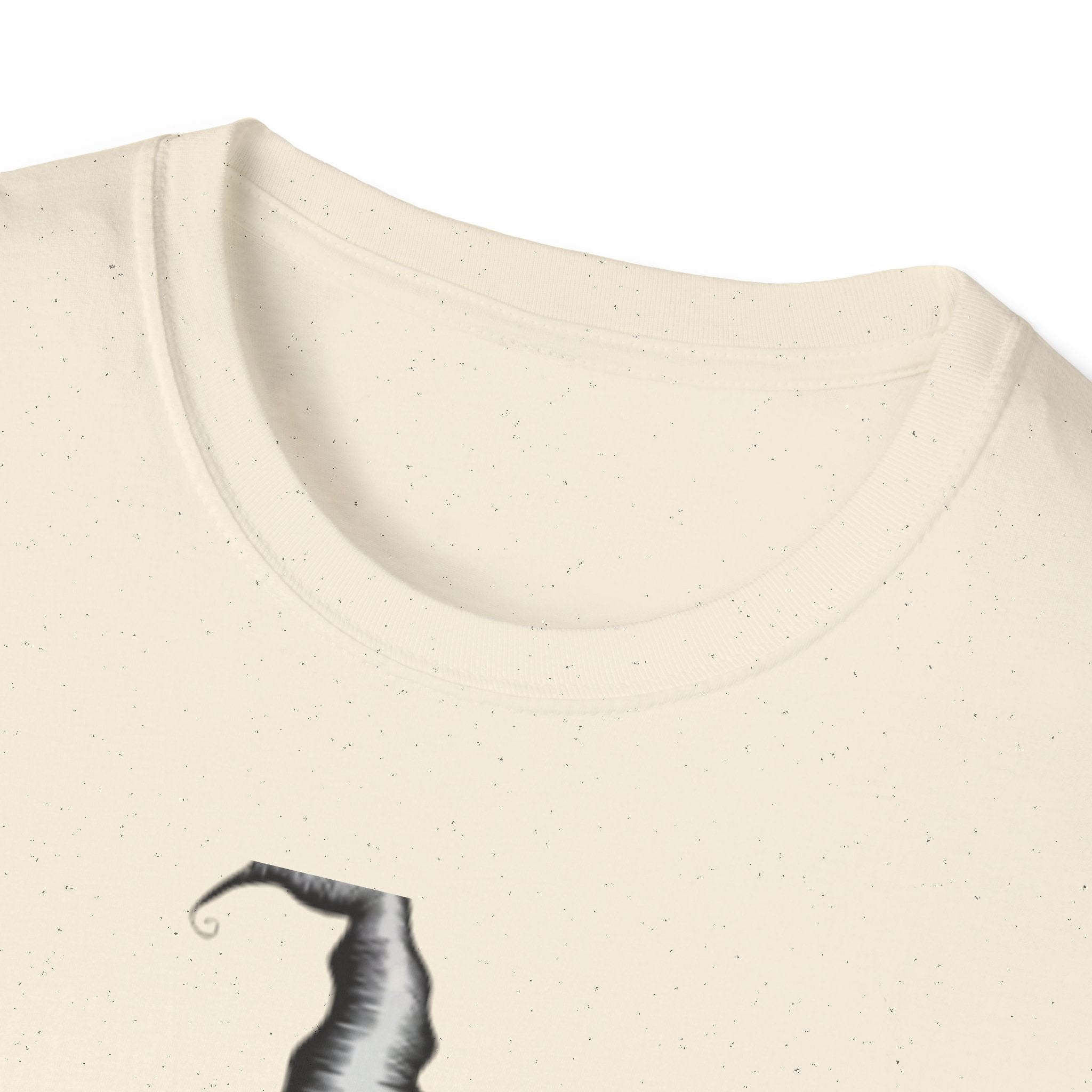 Yes I Can Drive a Stick – Funny Halloween Witch T-Shirt | Unisex Casual Tee