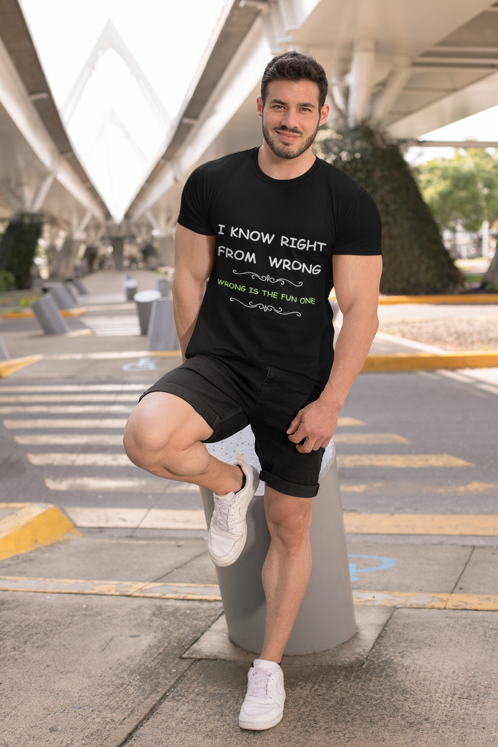 Funny “I Know Right From Wrong” T-Shirt – Wrong Is the Fun One Tee